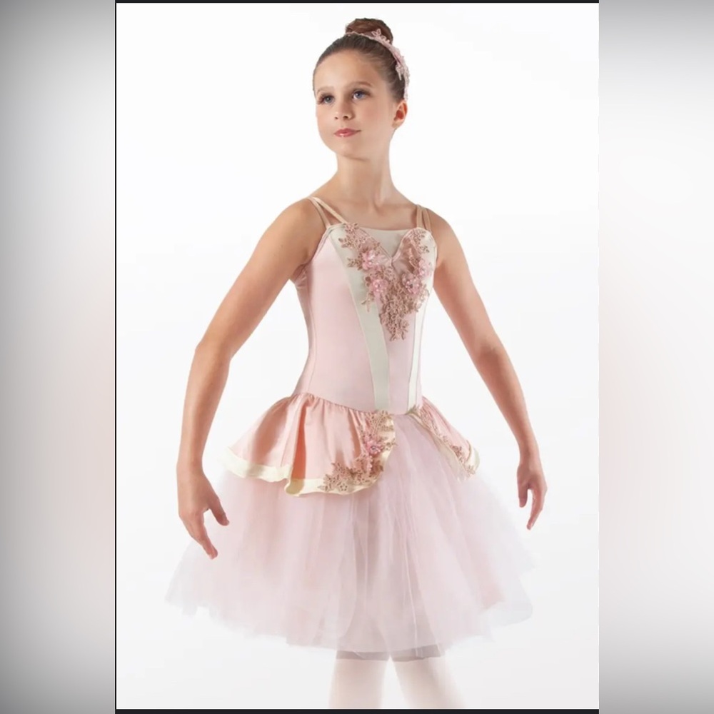 Weissman “COURAGE and KINDNESS” dance costume